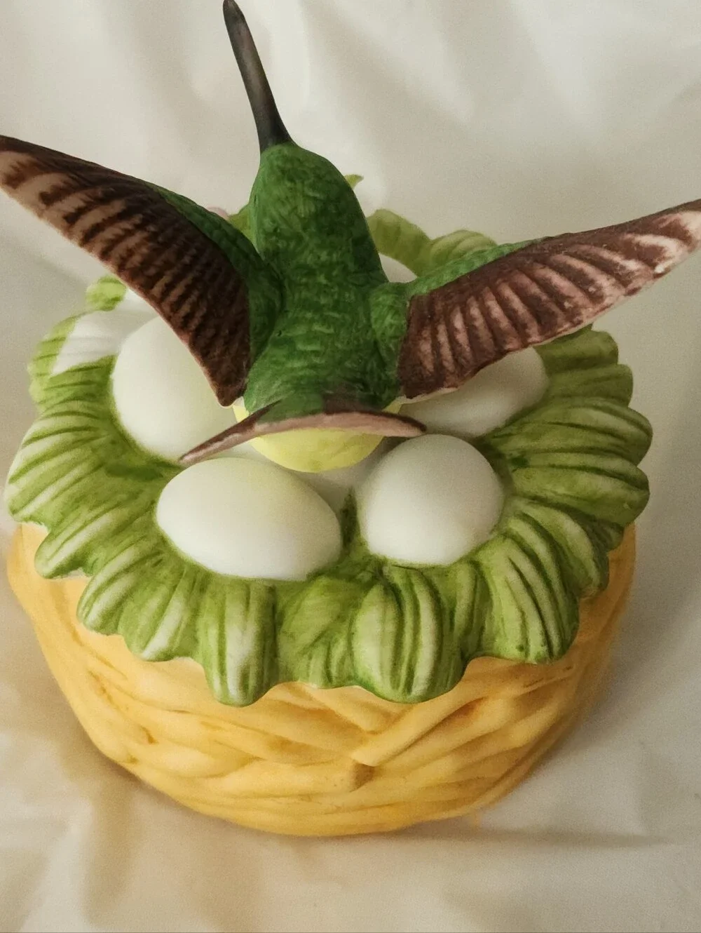 Vintage Lefton Hummingbird Trinket Box w/ Nest Figurine 3.5